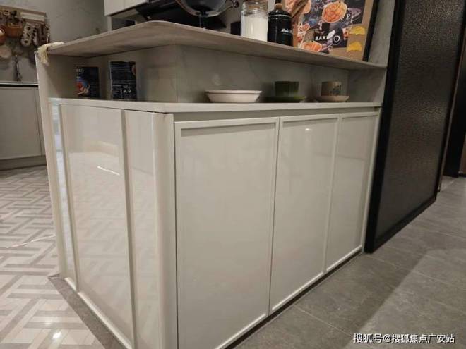 处中环中心·望云发布：先锋艺术人居开元棋牌®中环置地中心·望云售楼(图8)