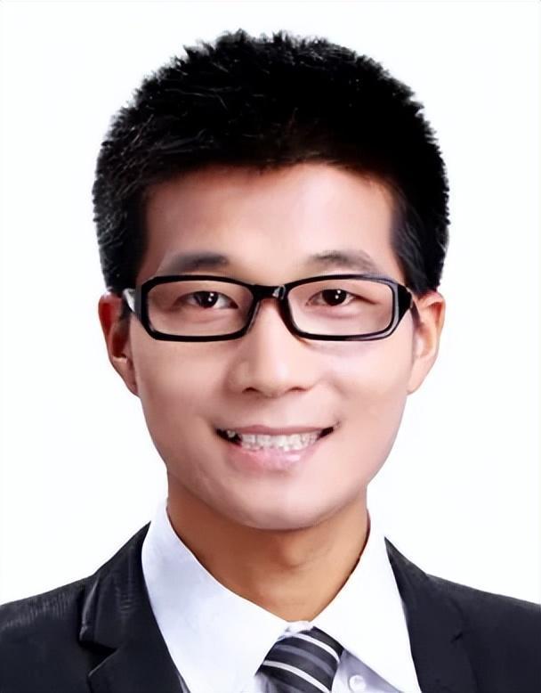 大模型一体机应用研究报告（2025年）开元棋牌中国信通院人工智能所联合发布《(图3)