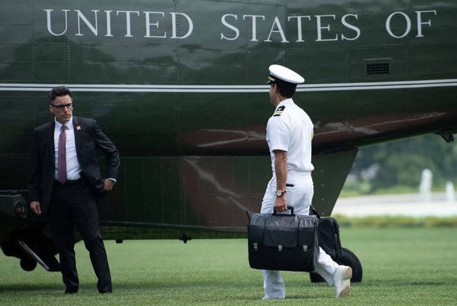 总统「同款」手提箱只需6万8开元棋牌每个CEO都需要一个(图4) 总统「同款」手提箱只需6万8开元棋牌每个CEO都需要一个(图4)